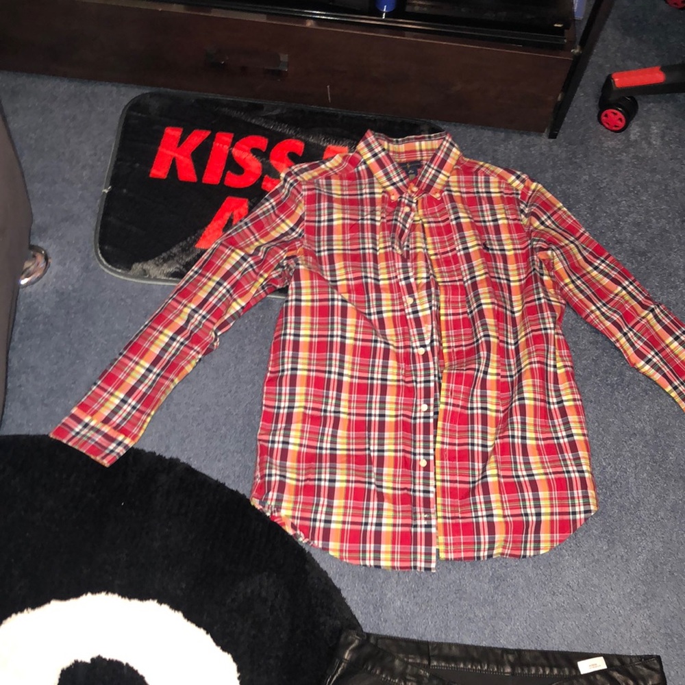 It’s XL in boys dress shirt very nice worn once condition is just like new.